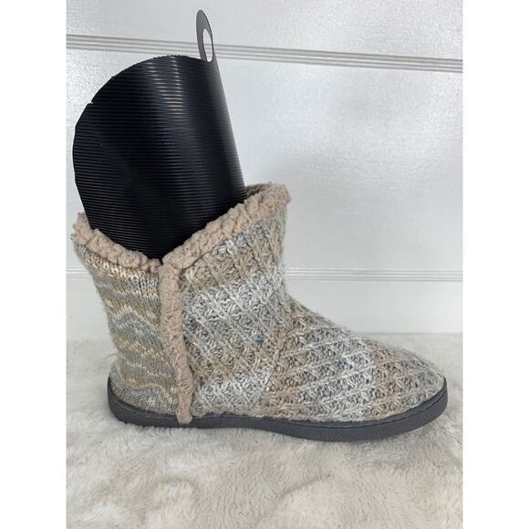 Muk Luks Womens Short Boot Slippers Size L (9-10) Cozy Knit Faux Shearling Lined - Picture 5 of 10